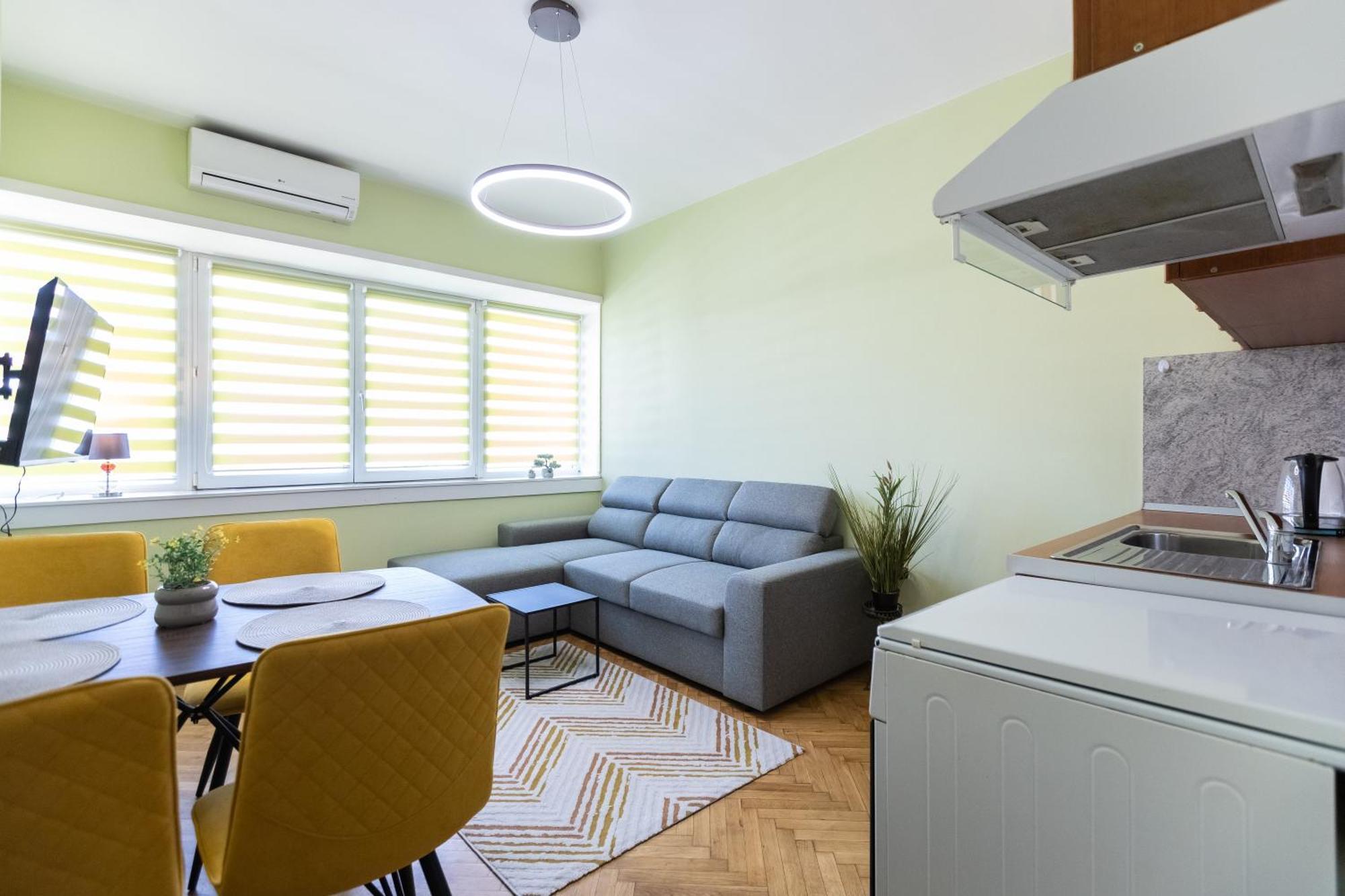 1Bdr Flat In Center Of Sofia Vitoshka Blvd Apartment ภายนอก รูปภาพ