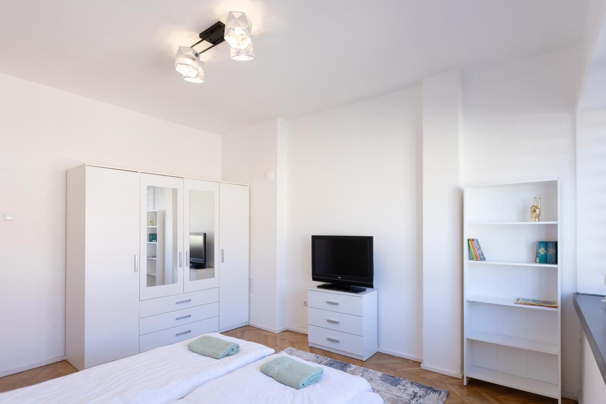 1Bdr Flat In Center Of Sofia Vitoshka Blvd Apartment ภายนอก รูปภาพ